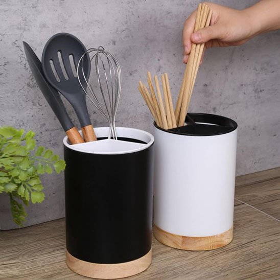 pot ustensiles cuisine demonstration